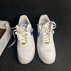 Nike White and Blue Sneakers-Air Force 1 07 low-size 10.5-with box